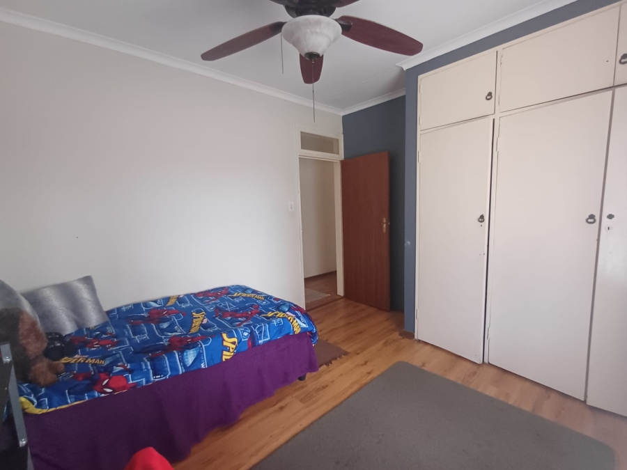 To Let 3 Bedroom Property for Rent in Linden Gauteng