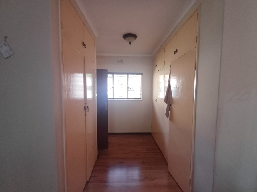 To Let 3 Bedroom Property for Rent in Linden Gauteng