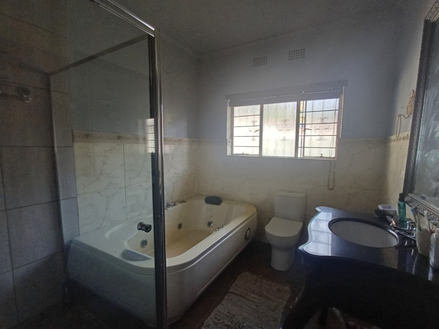 To Let 3 Bedroom Property for Rent in Linden Gauteng