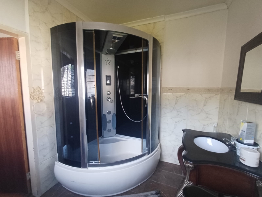 To Let 3 Bedroom Property for Rent in Linden Gauteng