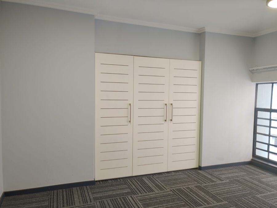 To Let 1 Bedroom Property for Rent in Braamfontein Gauteng