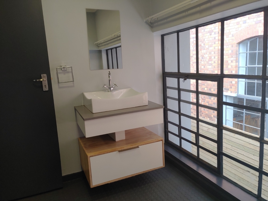 To Let 1 Bedroom Property for Rent in Braamfontein Gauteng