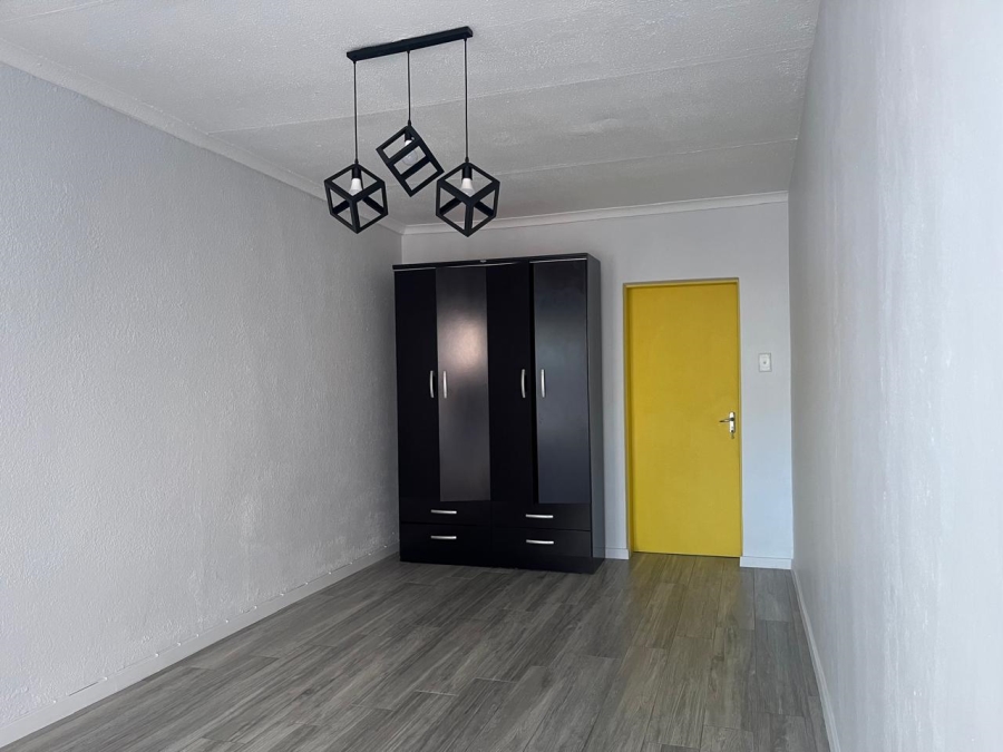 To Let 1 Bedroom Property for Rent in Houghton Estate Gauteng