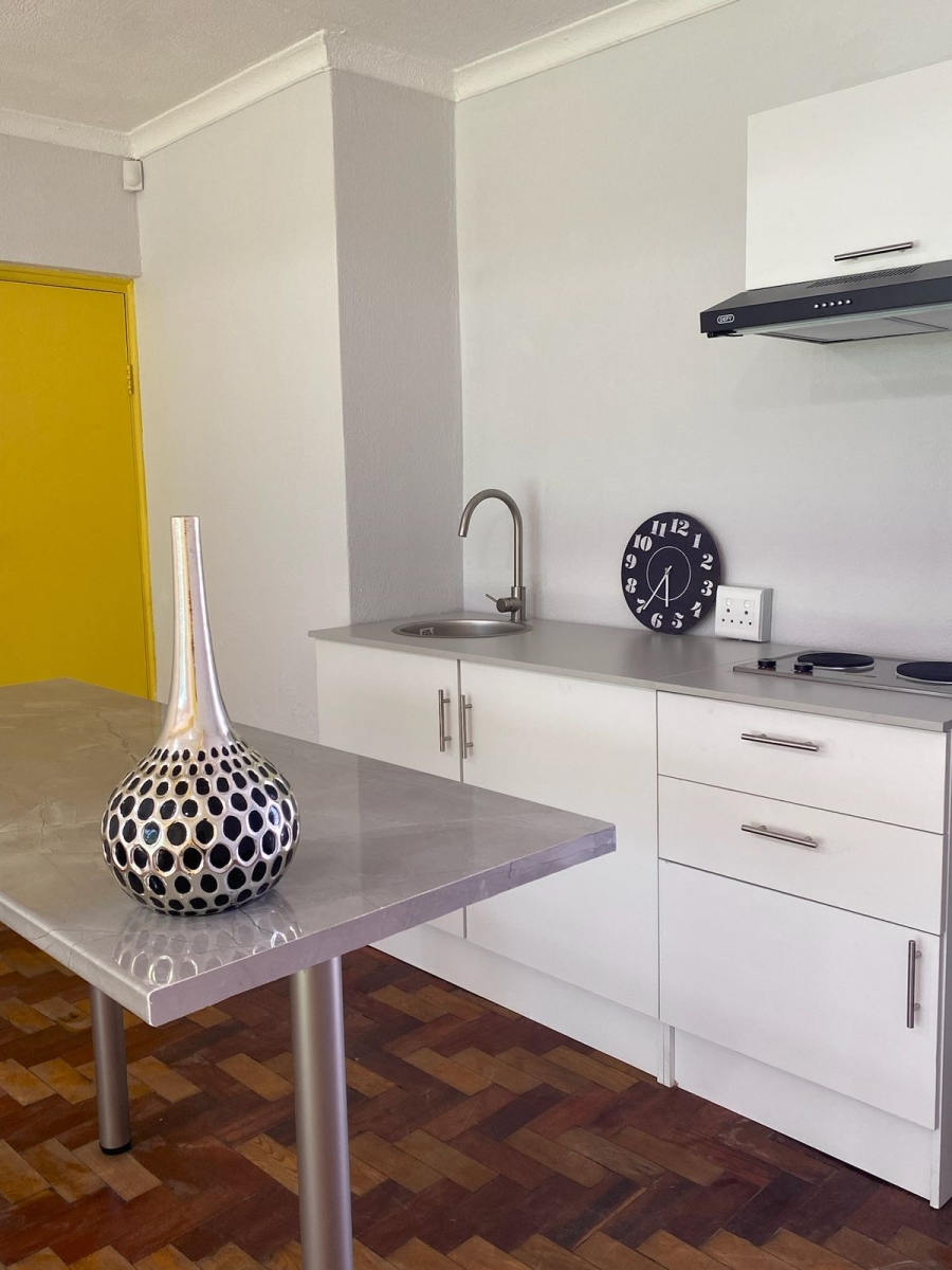 To Let 1 Bedroom Property for Rent in Houghton Estate Gauteng