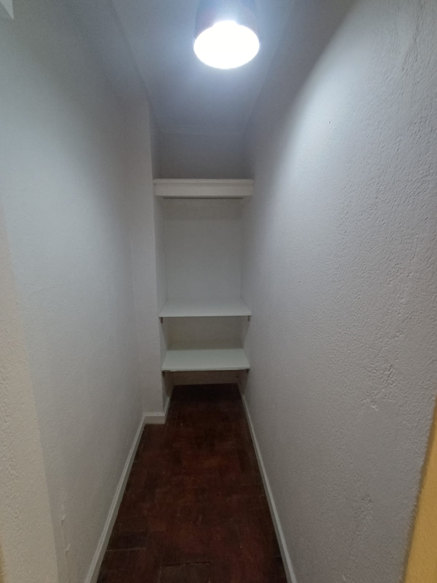 To Let 1 Bedroom Property for Rent in Houghton Estate Gauteng
