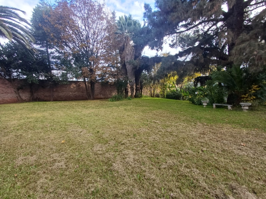 To Let 1 Bedroom Property for Rent in Houghton Estate Gauteng