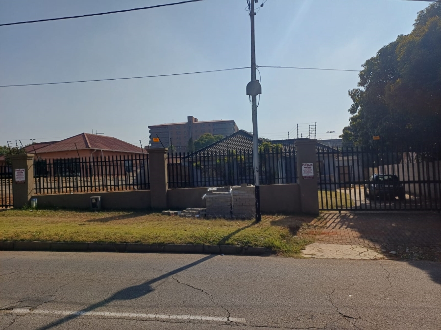 To Let 1 Bedroom Property for Rent in Discovery Gauteng