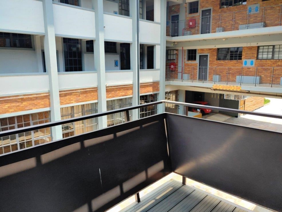 To Let 1 Bedroom Property for Rent in Braamfontein Gauteng