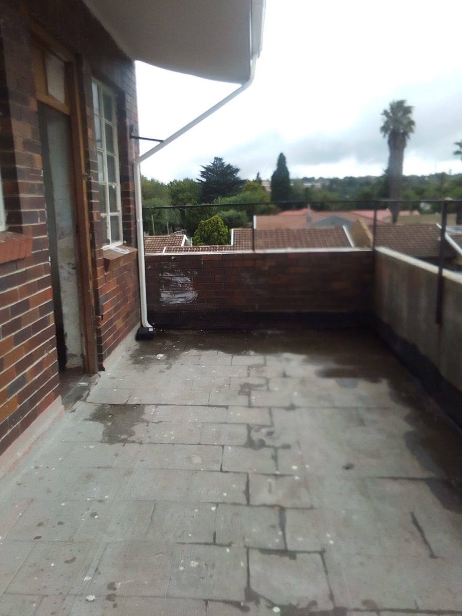 To Let 1 Bedroom Property for Rent in Florida Glen Gauteng