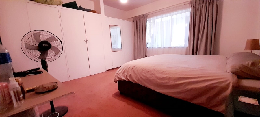 2 Bedroom Property for Sale in Robindale Gauteng