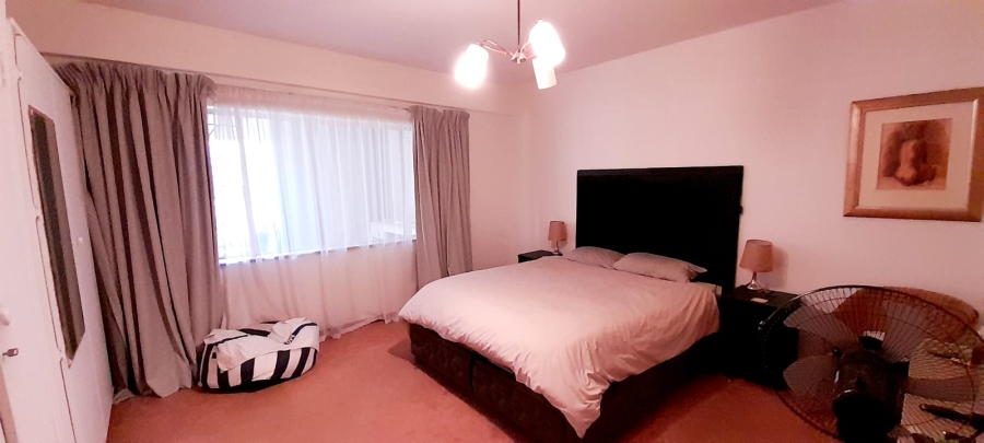 2 Bedroom Property for Sale in Robindale Gauteng