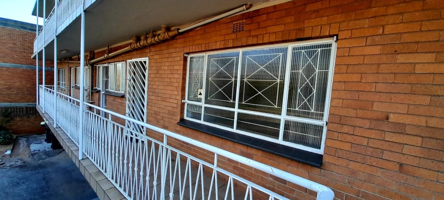2 Bedroom Property for Sale in Robindale Gauteng