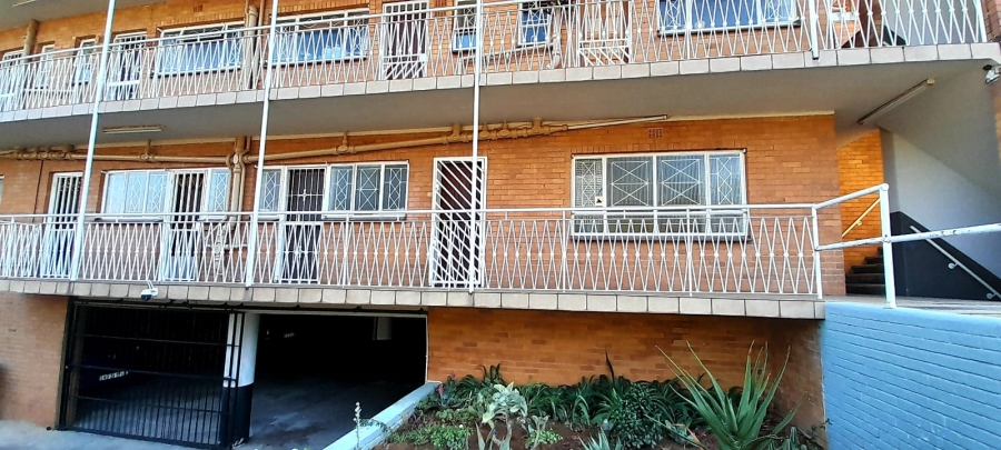 2 Bedroom Property for Sale in Robindale Gauteng