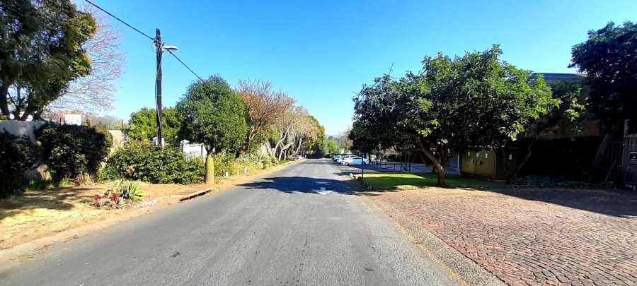 2 Bedroom Property for Sale in Robindale Gauteng