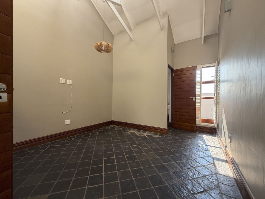 4 Bedroom Property for Sale in Serengeti Lifestyle Estate Gauteng