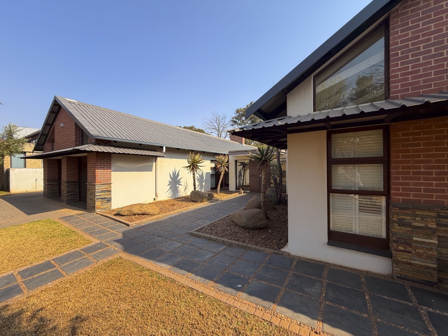 4 Bedroom Property for Sale in Serengeti Lifestyle Estate Gauteng