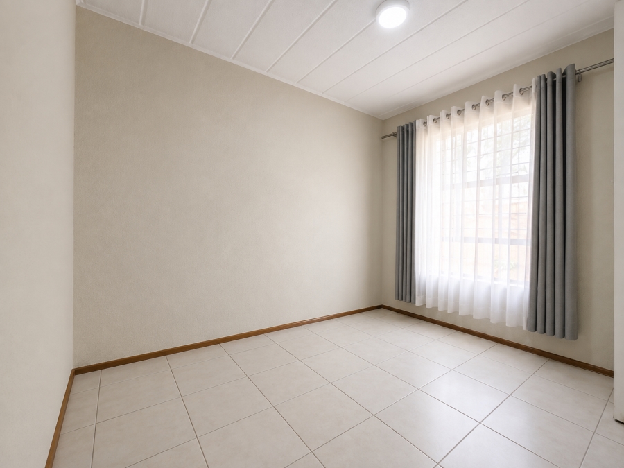 2 Bedroom Property for Sale in Bedford Gardens Gauteng