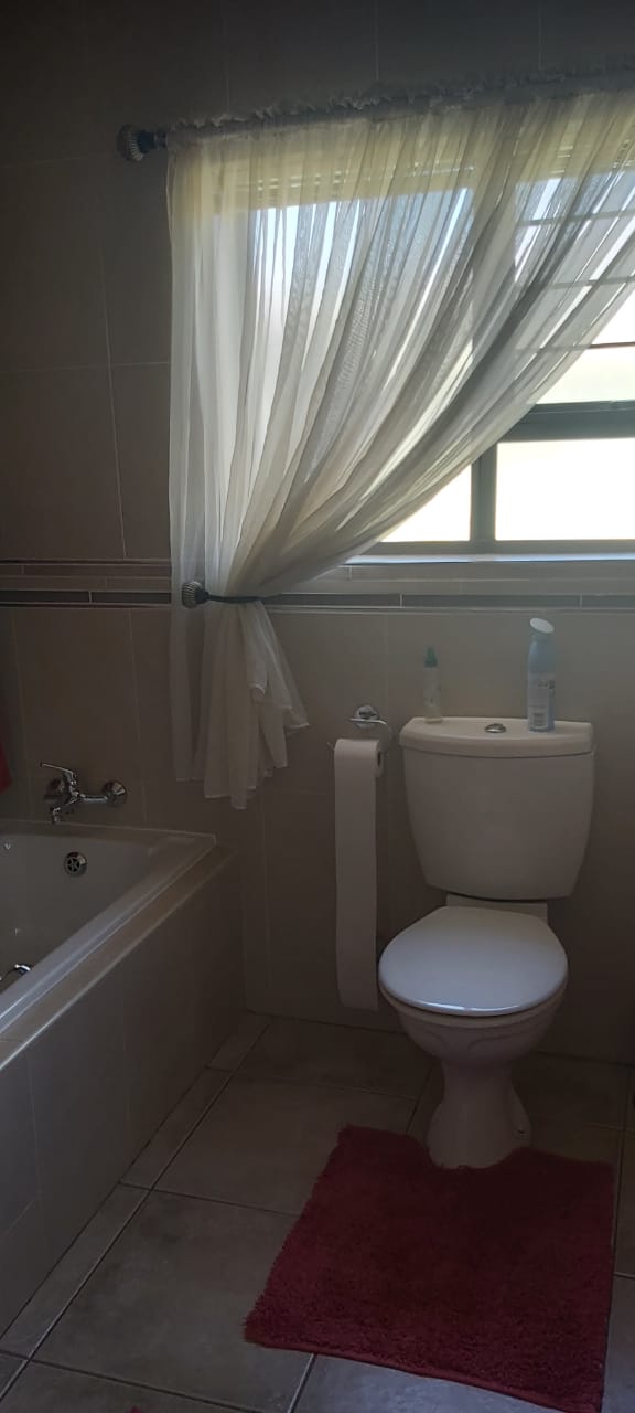 To Let 3 Bedroom Property for Rent in Elma Park Gauteng