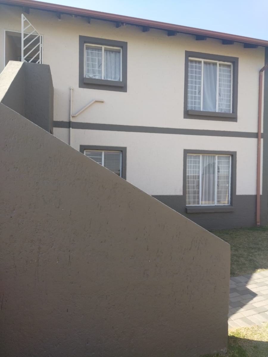 2 Bedroom Property for Sale in Parkrand Gauteng
