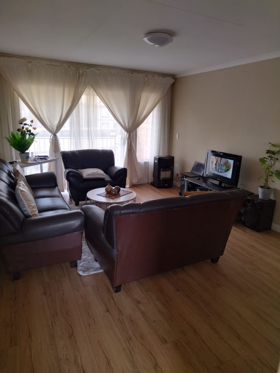 2 Bedroom Property for Sale in Parkrand Gauteng