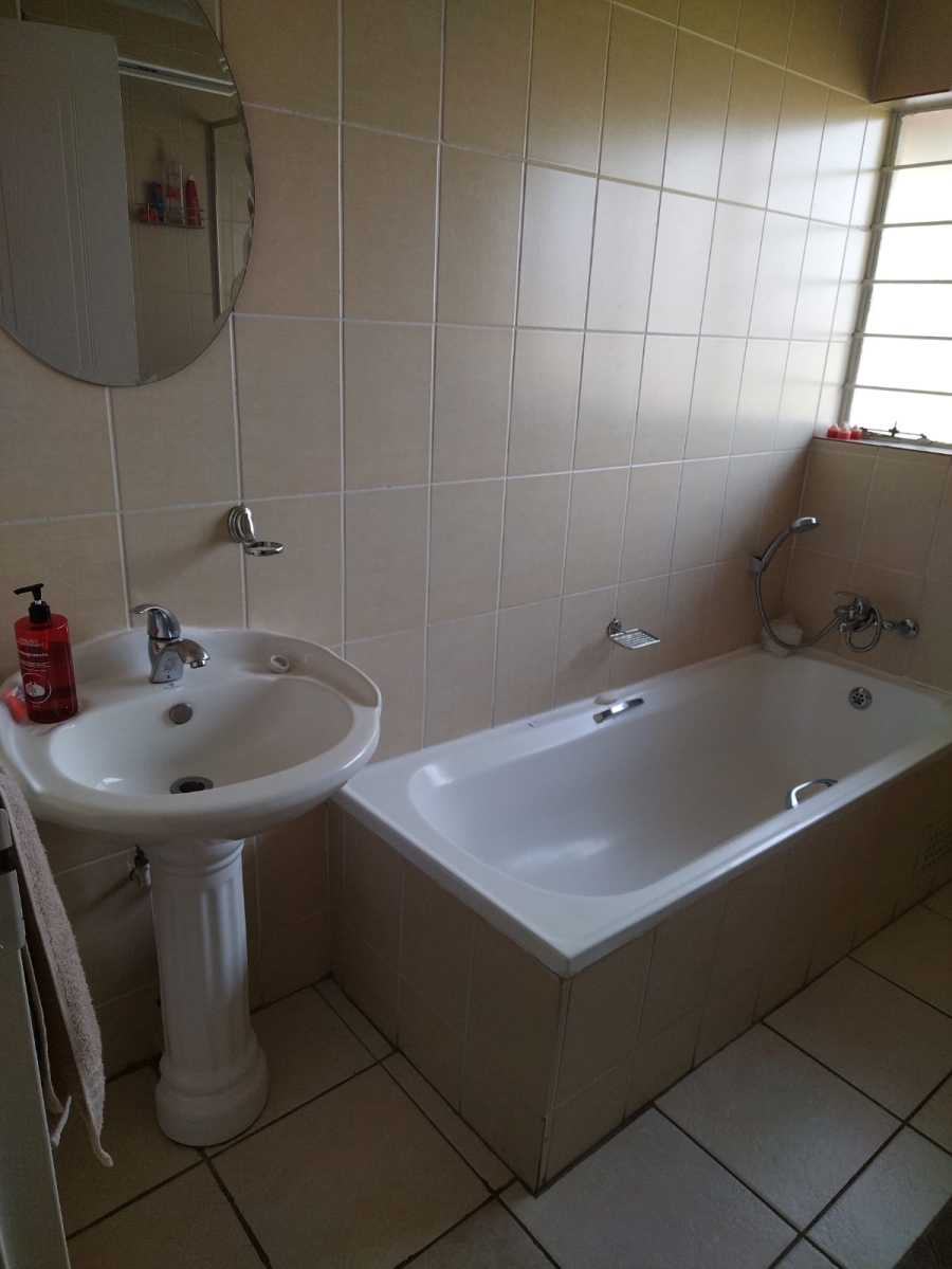 2 Bedroom Property for Sale in Parkrand Gauteng