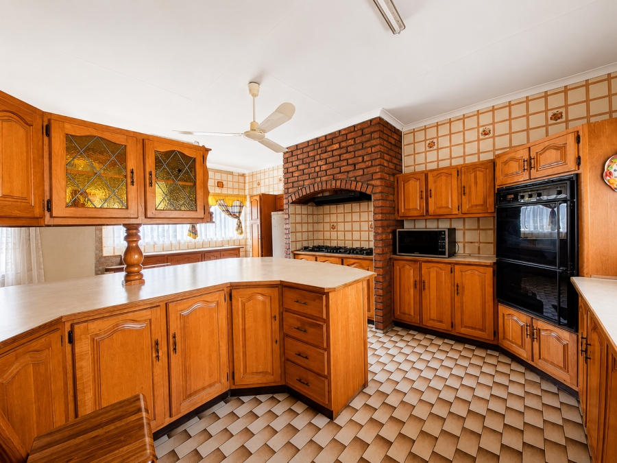 5 Bedroom Property for Sale in De Deur Gauteng