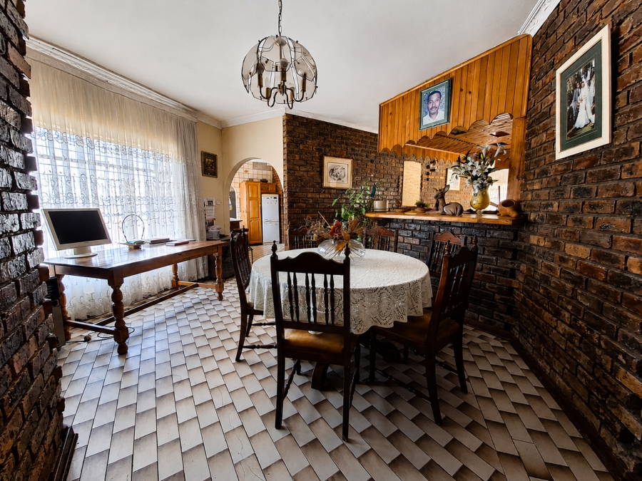 5 Bedroom Property for Sale in De Deur Gauteng