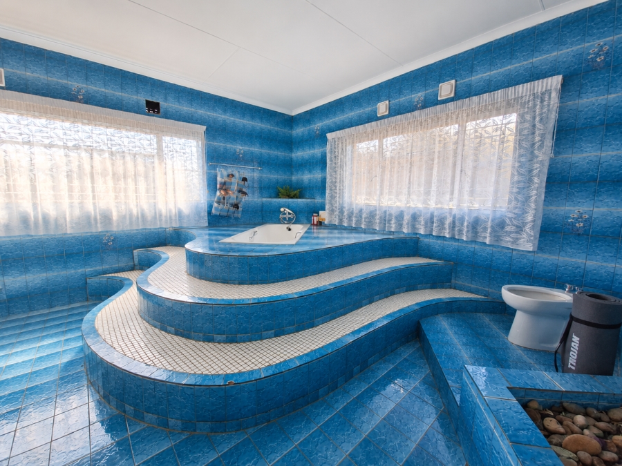 5 Bedroom Property for Sale in De Deur Gauteng