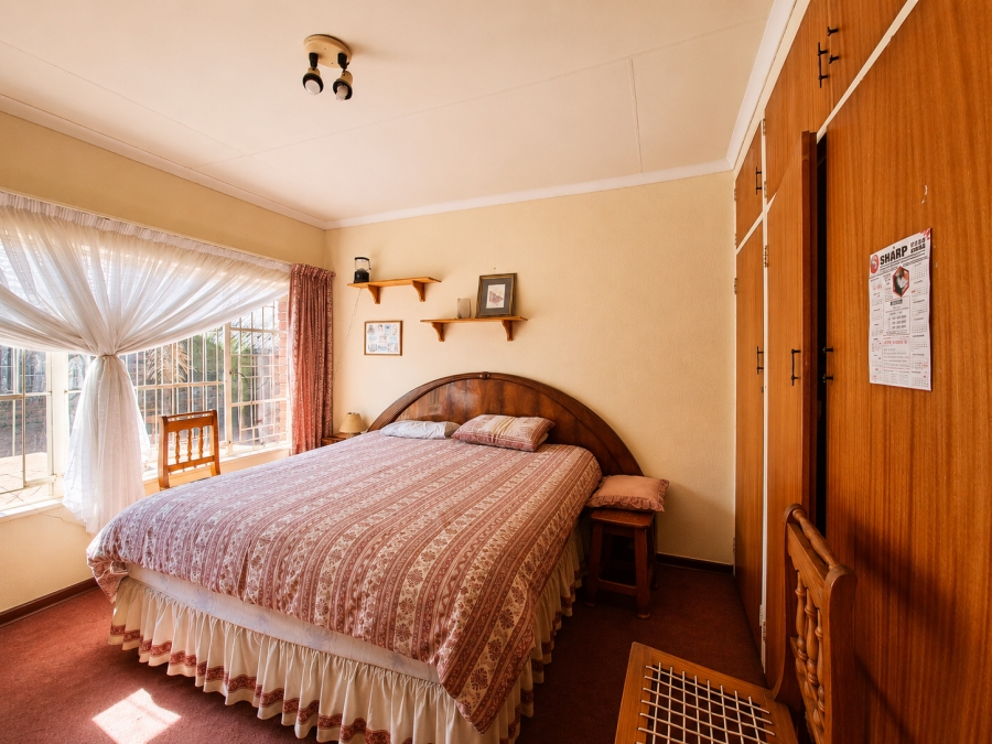 5 Bedroom Property for Sale in De Deur Gauteng