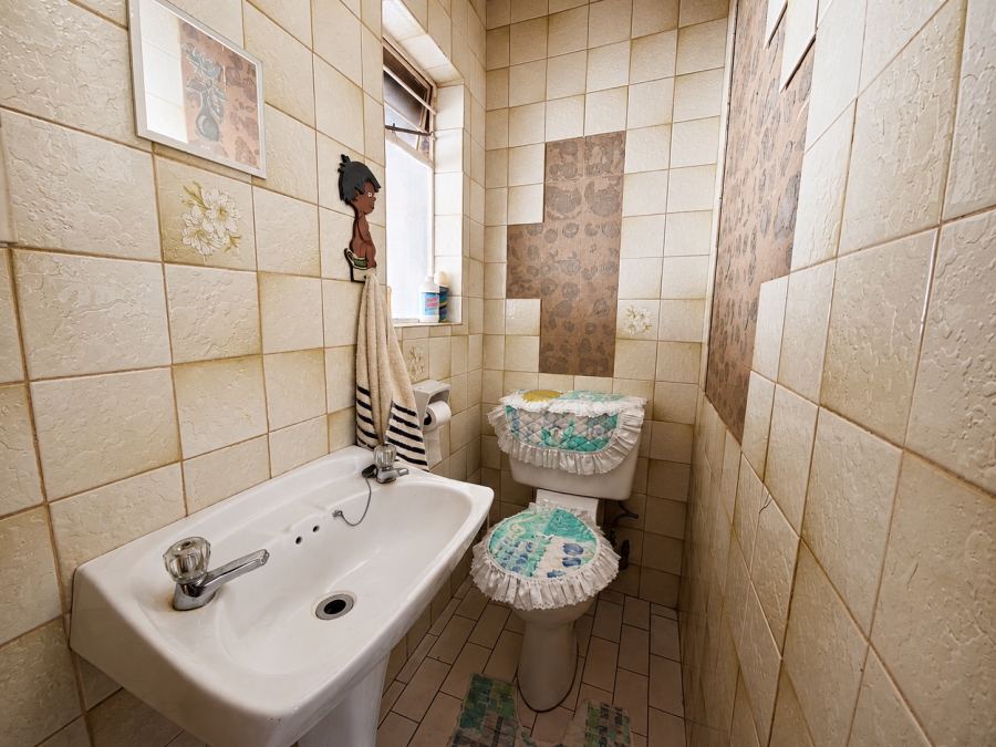 5 Bedroom Property for Sale in De Deur Gauteng