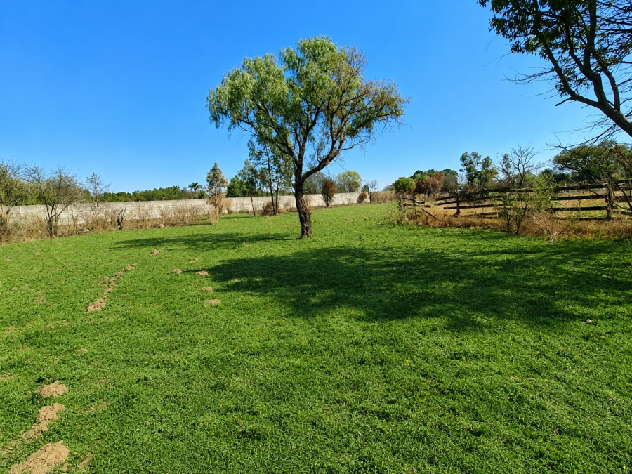 5 Bedroom Property for Sale in De Deur Gauteng