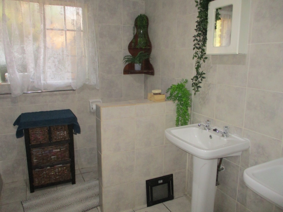 3 Bedroom Property for Sale in Annlin Gauteng