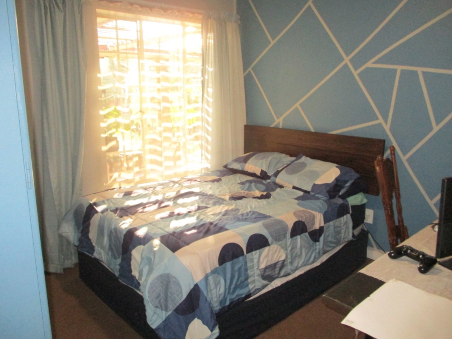 3 Bedroom Property for Sale in Annlin Gauteng