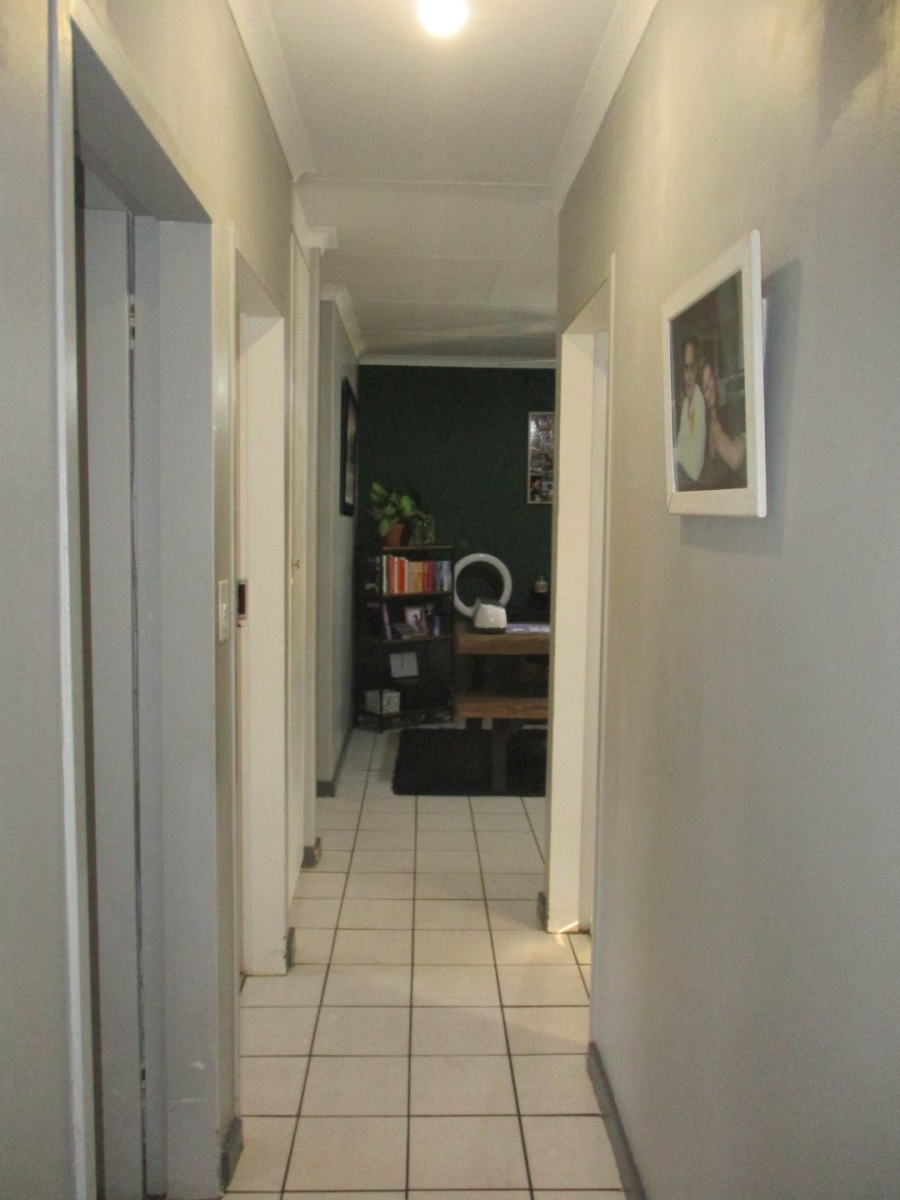3 Bedroom Property for Sale in Annlin Gauteng