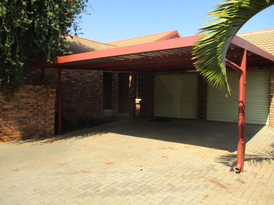 3 Bedroom Property for Sale in Annlin Gauteng