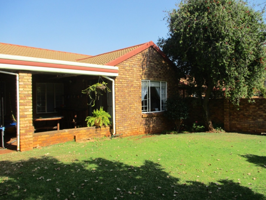 3 Bedroom Property for Sale in Annlin Gauteng