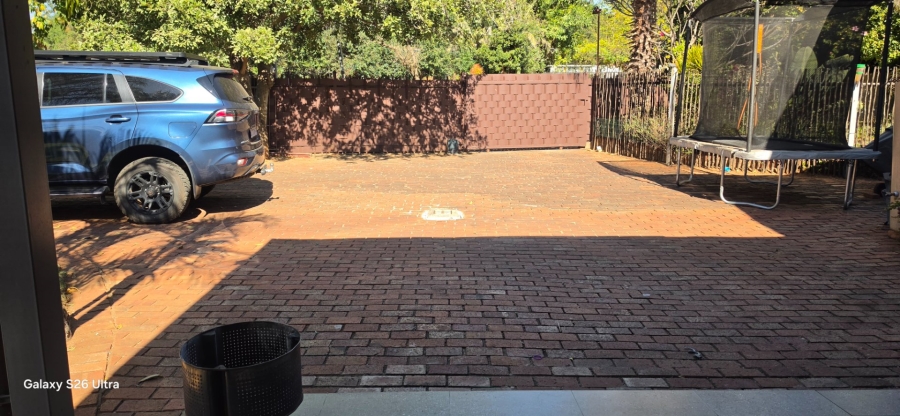 3 Bedroom Property for Sale in Sinoville Gauteng