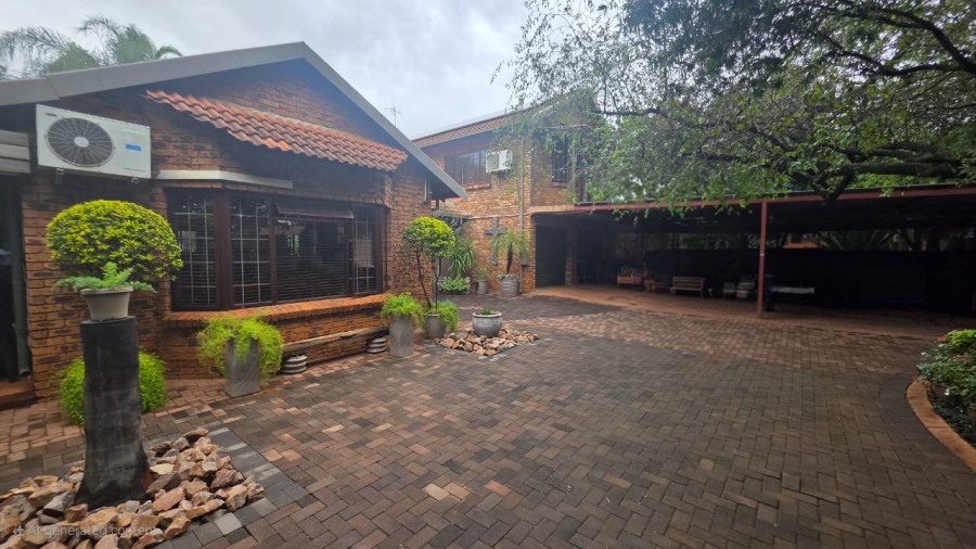 4 Bedroom Property for Sale in Doornpoort Gauteng