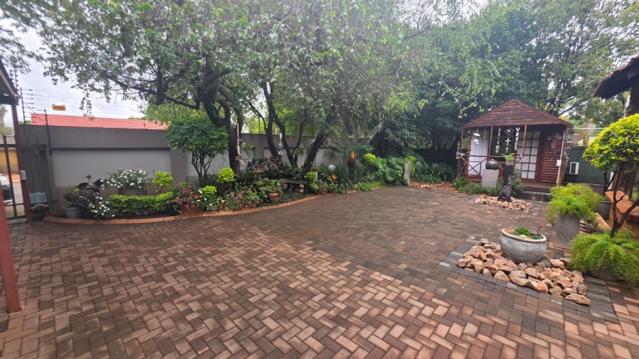 4 Bedroom Property for Sale in Doornpoort Gauteng