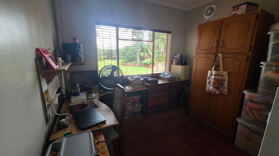 4 Bedroom Property for Sale in Doornpoort Gauteng