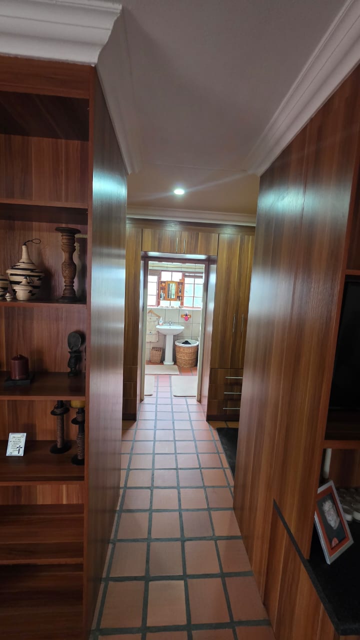 4 Bedroom Property for Sale in Doornpoort Gauteng