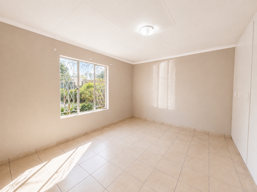 To Let 3 Bedroom Property for Rent in Lombardy East Gauteng