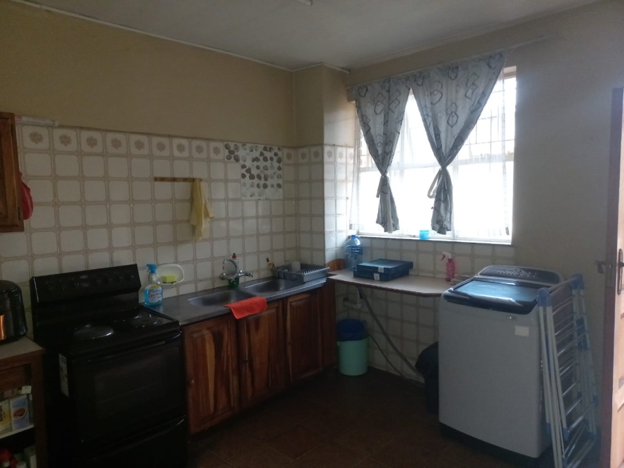 2 Bedroom Property for Sale in Pretoria North Gauteng