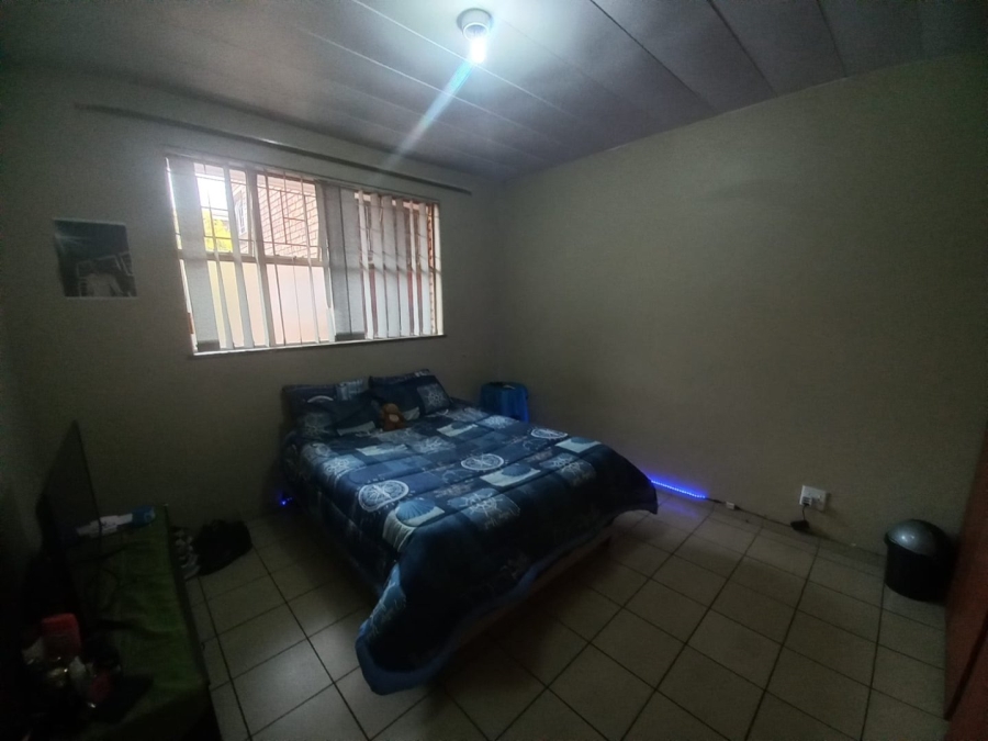 2 Bedroom Property for Sale in Pretoria North Gauteng