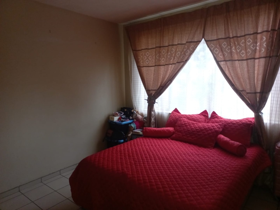 2 Bedroom Property for Sale in Pretoria North Gauteng