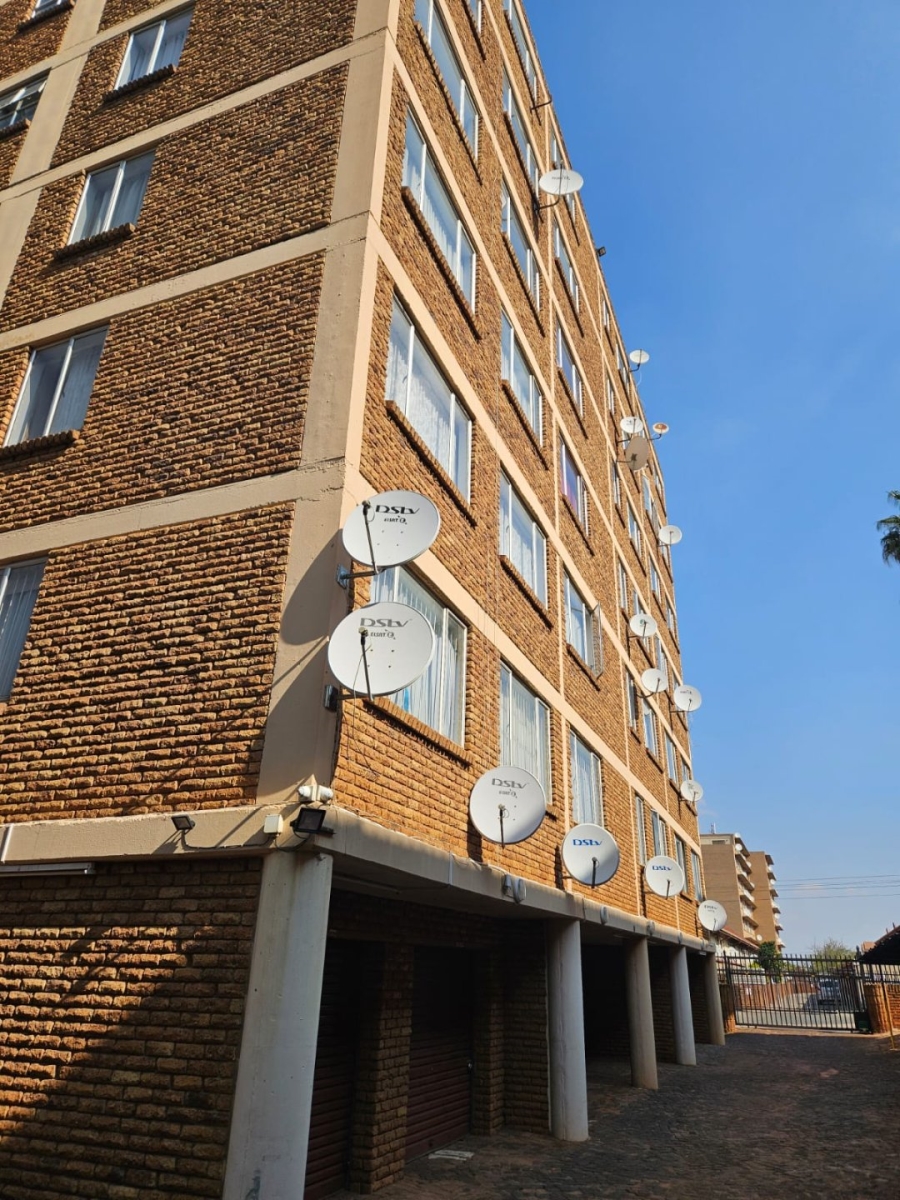 2 Bedroom Property for Sale in Wonderboom South Gauteng