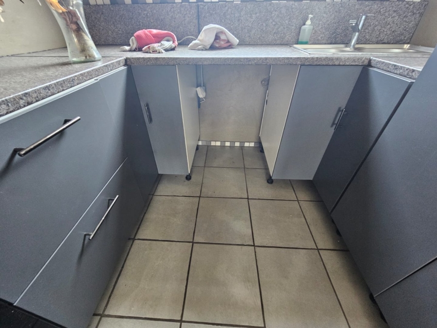 2 Bedroom Property for Sale in Wonderboom South Gauteng