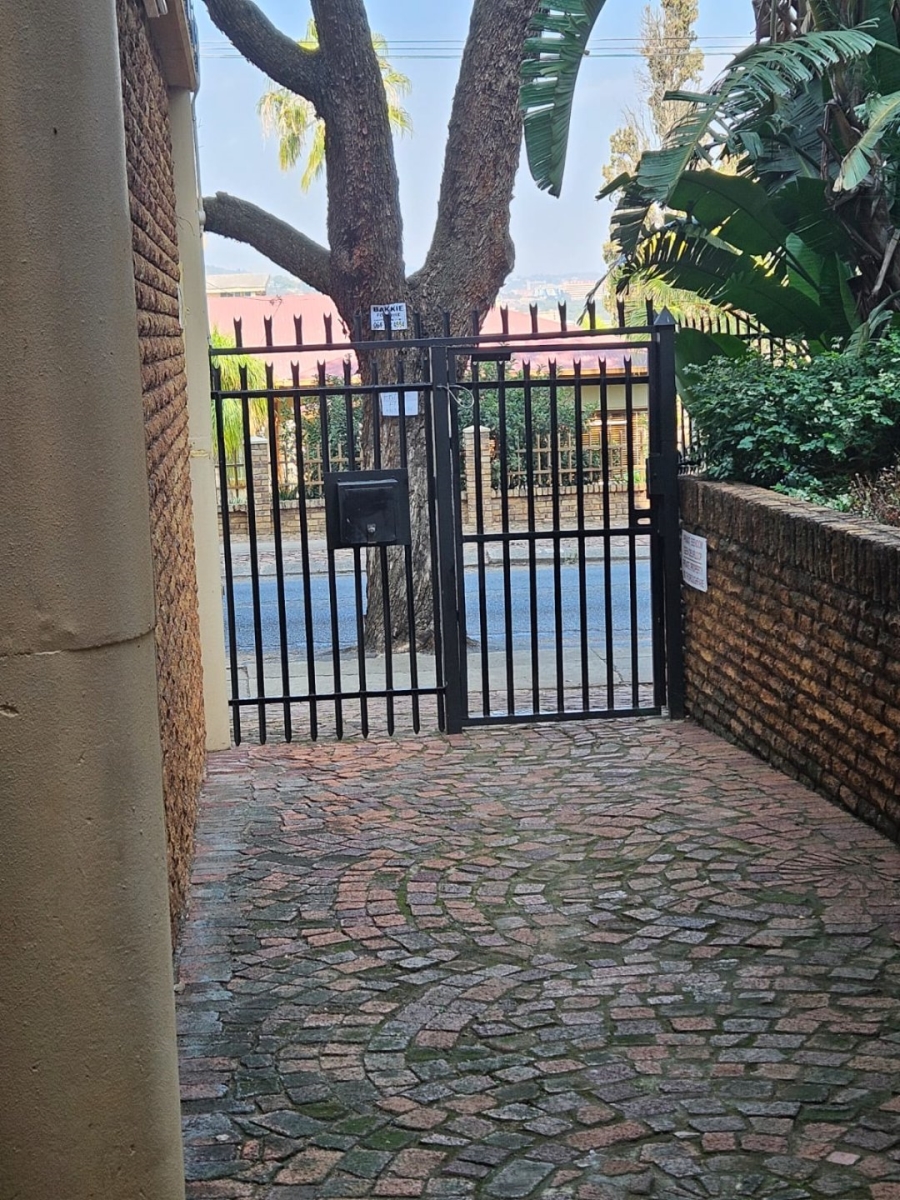 2 Bedroom Property for Sale in Wonderboom South Gauteng