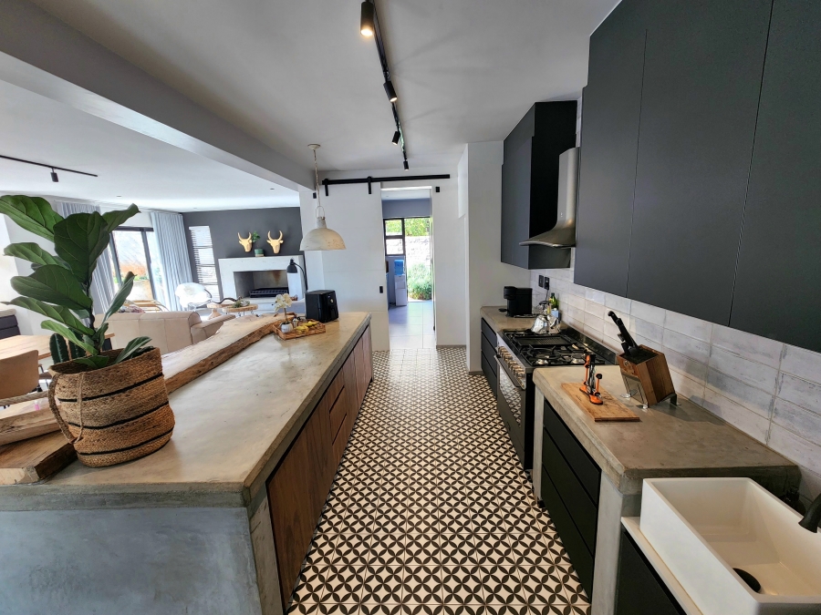 4 Bedroom Property for Sale in Sable Hills Gauteng
