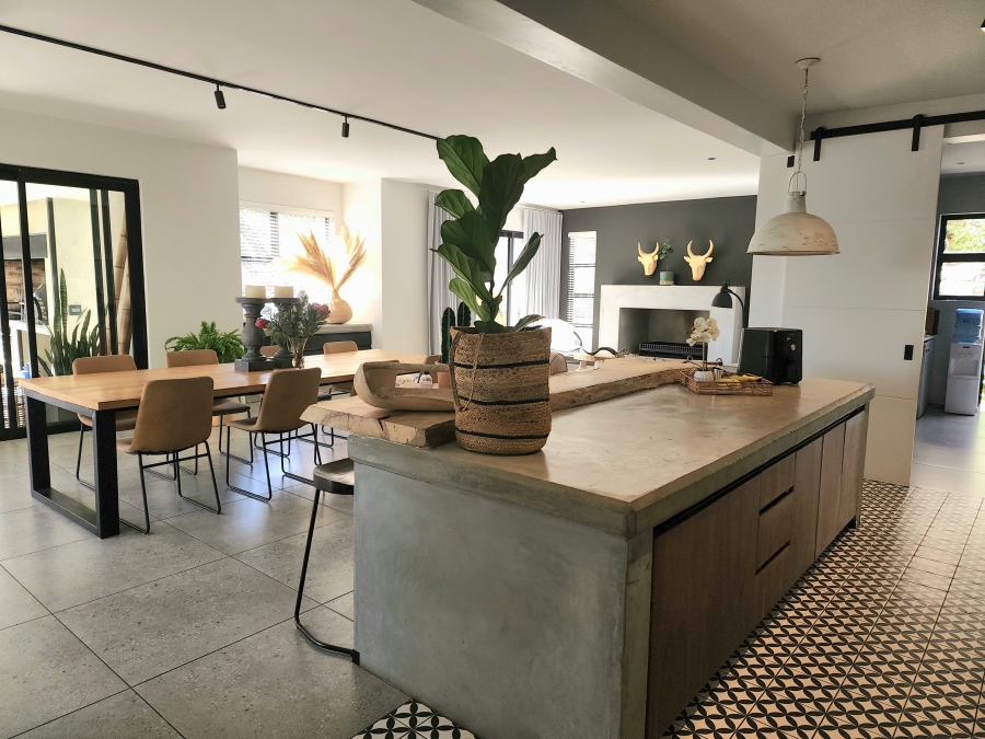 4 Bedroom Property for Sale in Sable Hills Gauteng